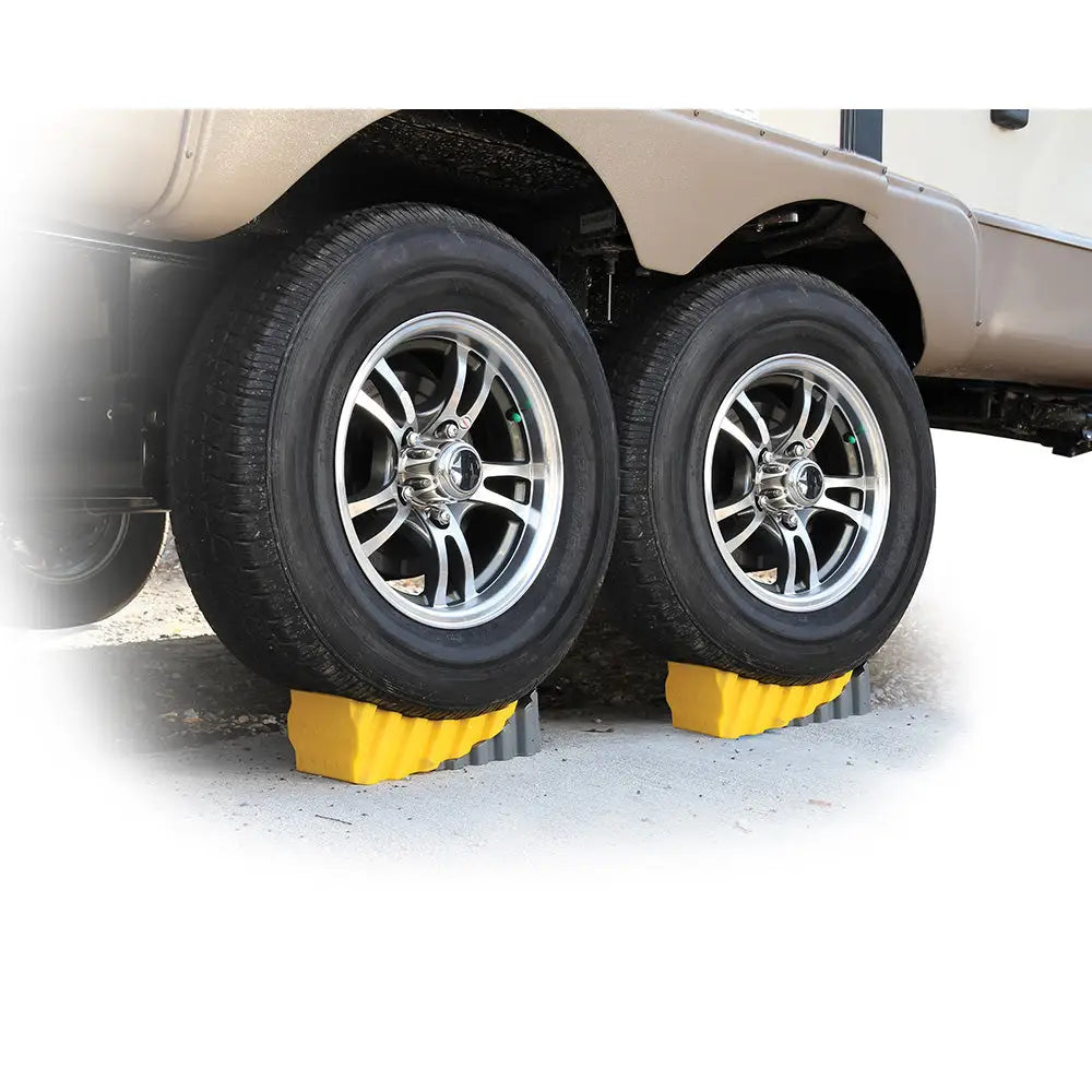 Camco Curved Leveler Wheel Chock *2-Pack [44425] - Hitches & Accessories