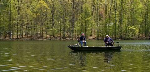 rsz 1fishing from bass boat